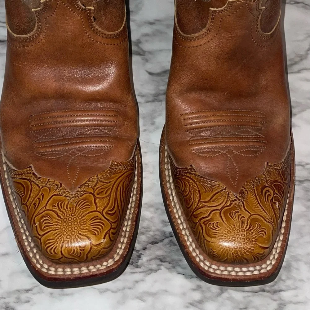Ariat Turquoise and Tan Leather Western Boots - Picture 5 of 14